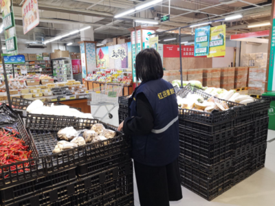 沙井街道红谷凯旋社区开展食品安全专项检查活动记录